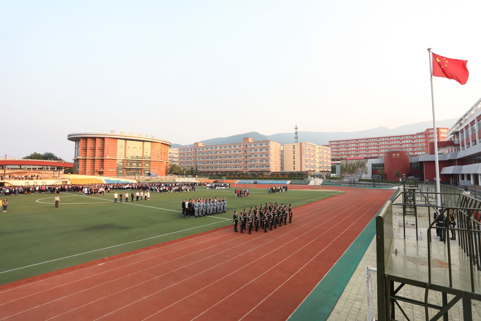 4eafbe4323654c6f817de5d41099fcdf.jpg 4eafbe4323654c6f817de5d41099fcdf.jpg