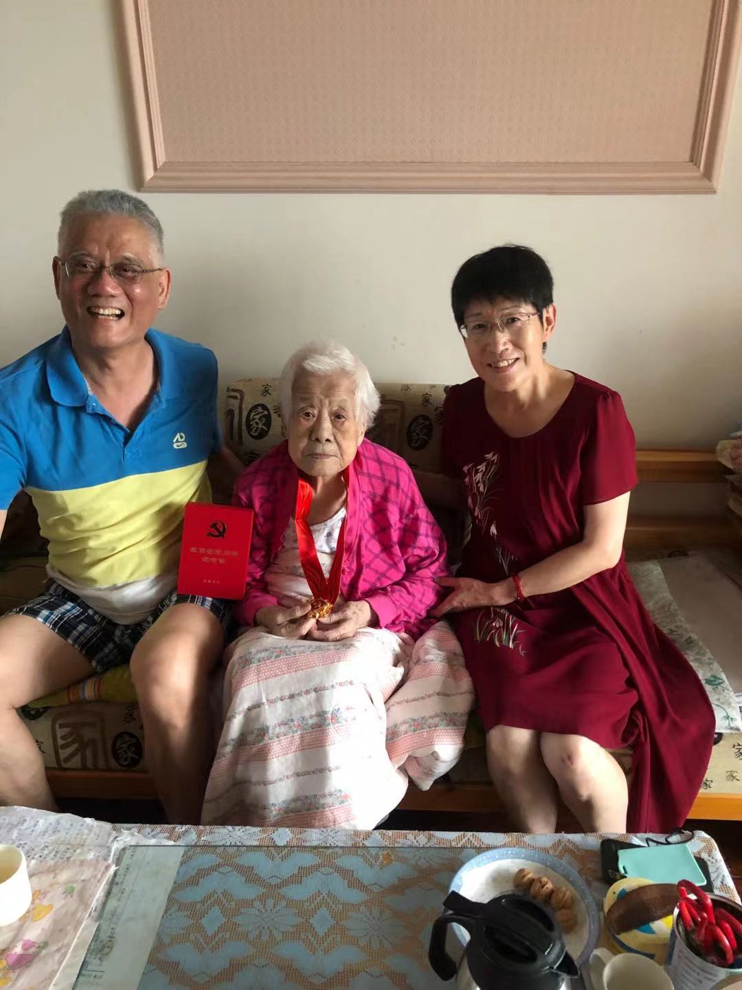 bd6f77eb6abb42f2b6f710b251efcc8e.jpg bd6f77eb6abb42f2b6f710b251efcc8e.jpg